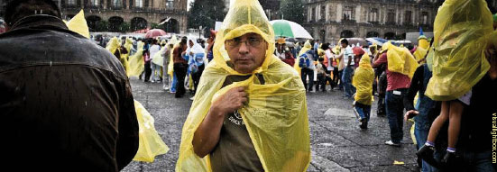 Sonríe, todavía llueve – Momentos líquidos.